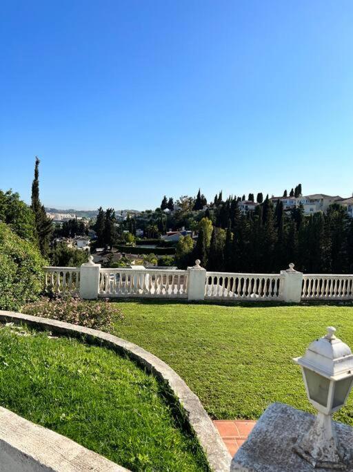 מיחאס Villa Scenic With Private Pool - Sleeps 8 מראה חיצוני תמונה