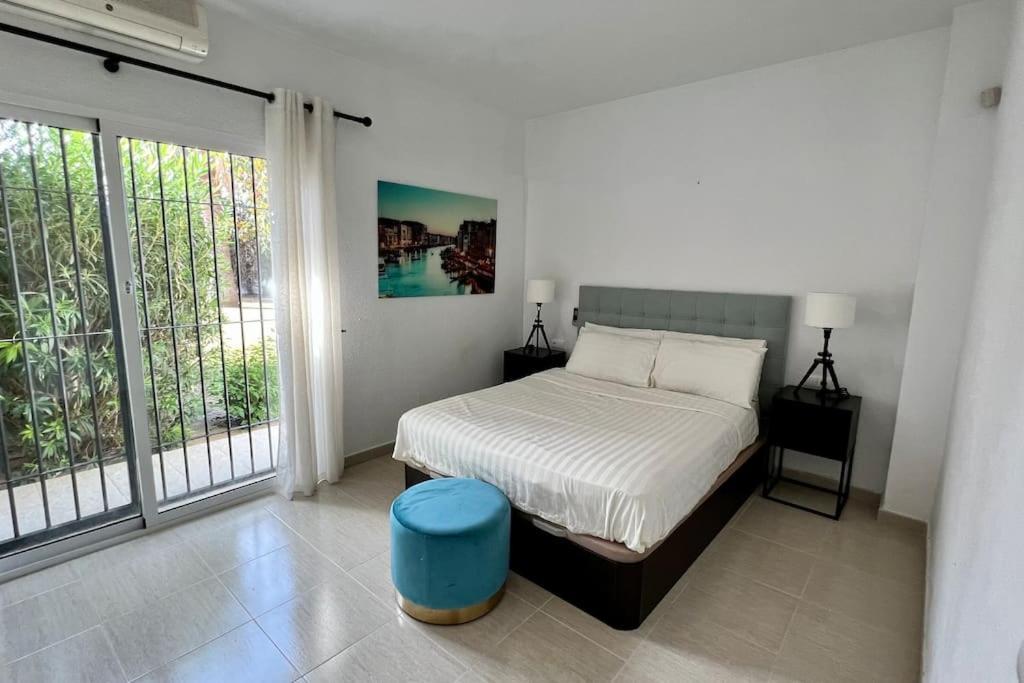 מיחאס Villa Scenic With Private Pool - Sleeps 8 מראה חיצוני תמונה